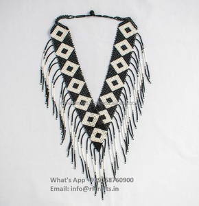 Robe de mariée marocaine de luxe faite à la main collier ras du cou pendentif bijoux de cheveux de mariée avec chaîne de cou perles de verre et pierre de perle - Product Image 2