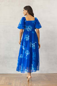 Robe longue décontractée d'été pour femme en mousseline de soie, imprimé floral bleu, col en V, coupe trapèze, manches courtes, ourlet étagé, style bohème ample - Product Image 2