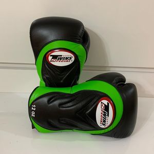 Gants de boxe en cuir PU avec fermeture à tirette, logo personnalisé disponible, gants d'entraînement légers, respirants, imperméables, coupe-vent, unisexes - Product Image 1
