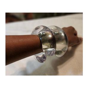 Brazalete de acrílico a bajo precio, fabricante indio, tamaño y diseño personalizados, brazalete transparente para mujeres, uso en fiestas y bodas. - Product Image 1