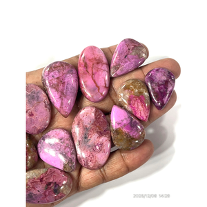 Cobalto Rosa Natural Chelsite, Gema Suelta en Cabujón, Formas y Tamaños Variados, Aproximadamente de 20 a 30 mm - Product Image 2