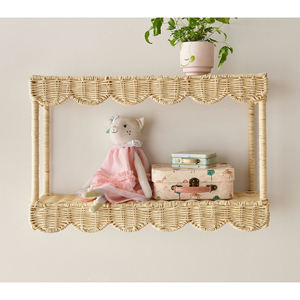 Nuevo diseño de estantería escalonada de ratán con dos niveles festoneados para exhibir libros y decorar la habitación infantil. - Product Image 1