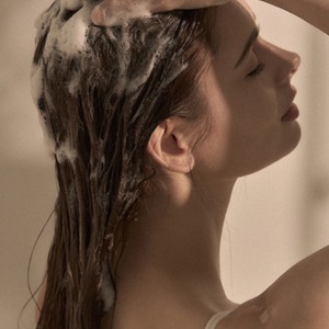 [SILKYHUG] Gel Shampooing Formule Acide Faible Soin Concentré Anti-Chute pour Tous Types de Cheveux Usage Domestique - Product Image 3