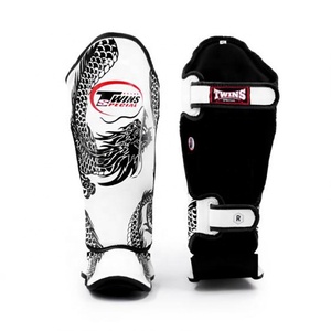 Protector de Espinilla y Empeine de Cuero Genuino para Entrenamiento de Muay Thai, Diseño de Última Generación, Ligero, con Cierre de Gancho y Bucle, Calidad Premium - Product Image 2