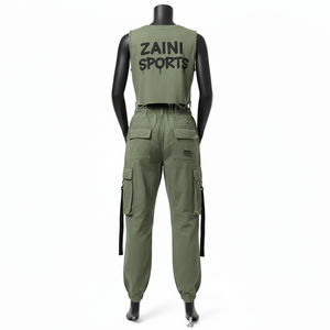 Ensemble jogging cargo sans manches en molleton de coton 240 GSM vert olive pour femme avec logo personnalisé imprimé – Nouveaux ensembles pour femme - Product Image 2