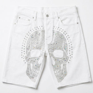 Fabricante de Shorts de Mezclilla con Pedrería Personalizados, Fábrica OEM ODM, Producción de Alta Capacidad con Equipo de Soporte para Exportación Global - Product Image 1