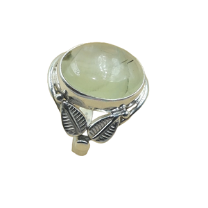 Bague en argent avec pierre précieuse naturelle Prehnite, design feuille fait main, large, style vintage, bijou de guérison, cadeau pour femmes et hommes - Product Image 1