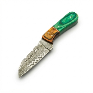 Couteau EDC à lame fixe en acier Damas, forgé à la main, manche en bois Pakka vert, bolster orange, pour camping, bushcraft et utilisation polyvalente - Product Image 1