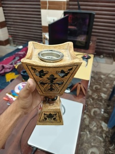 Brûleur d'encens artisanal en bois de santal et nacre, parfum Oud, écologique, religieux, diffuseur décoratif toutes saisons pour la maison - Product Image 1