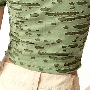 Nuevo y elegante top corto de verano para mujer, ligero y con efecto desgastado, a precio económico. - Product Image 3