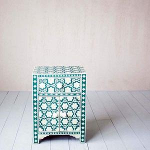 Table à tiroirs en os incrusté de la marque ILAHI, design moderne, détails en agate, rangement à trois niveaux, meuble portable pour la maison - Product Image 4