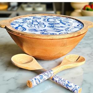 Tazón de Madera Hecho a Mano Resistente al Calor con Diseño de Pulpo Azul para Servir Ensaladas, Tazón de Cocina Artesanal de Madera Contemporáneo - Product Image 4