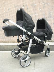 Nuevo Cochecito Doble de Alta Gama para Bebés con Estructura de Aluminio y Ruedas Grandes Plegables de Tela, Diseño Elegante y Lujoso - Product Image 3