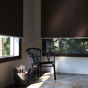 Persiana enrollable CHANGANE Ghost fabricada en Corea, personalizada, eléctrica, opaca, de tela premium resistente al polvo, con control de privacidad y doble capa. - Product Image 2