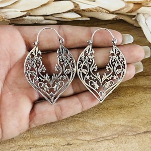 Pendientes de Aro Florales en Forma de V de Latón con Baño de Plata de Ley 925, Filigrana de Corazón, Joyería de Moda Natural para Fiesta de Mujer, Venta al por Mayor - Product Image 5