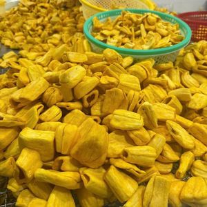 Jackfruit séché de qualité supérieure, collation tropicale croustillante, qualité premium pour l'exportation et la vente au détail - Product Image 5