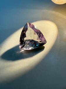 Alexandrite taille trionne, pierre précieuse non montée, vert pâle, facettée, pour collectionneur de bijoux, pierre à changement de couleur - Product Image 6