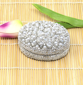 Gift Box Handmade Lac Beaded Material Antique Pill Box Table Top Decorative Box Set Small <b>White</b> Beaded Jewelry Storage Box - Product Image 1