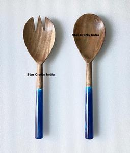 Ensemble de serveurs à salade en résine de qualité supérieure, cuillère et fourchette à salade fabriquées à partir d'une combinaison de bois naturel et de résine - Product Image 5
