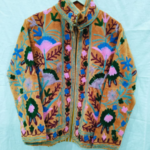 เสื้อแจ็คเก็ตบอมเบอร์ปักลายสีน้ำตาล |   เสื้อแจ็คเก็ตแขนยาว คอตั้ง ทรงปกติ งานปักมือ ซับในผ้าฝ้าย เสื้อคลุมตัวนอก กระเป๋า - Product Image 1