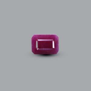 Natural African Ruby 3.8 Carat Loose Gemstone for Fine Jewelry - Product Image 1