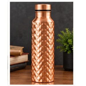 Bouteille d'eau en cuivre pur avec finition martelée, design vintage, portable, pour les voyages - Product Image 3