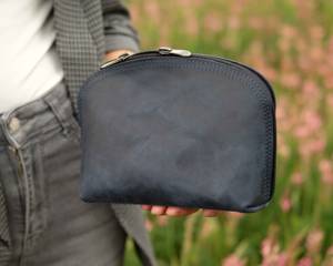 Premium Quality Durable Leather Cosmetic Elegant Skincare Carrier <b>Bag</b> Makeup Professional Grooming Item Leather Cosmetic <b>Bags</b> - Product Image 1
