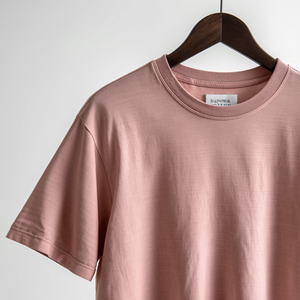 เสื้อยืดคอตตอนพรีเมียมน้ำหนักเบา นุ่ม ระบายอากาศดี แขนสั้น พร้อมบริการรับผลิตแบบ OEM ODM - Product Image 2