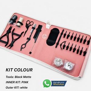 Kit d'outils pour extensions de cheveux Luminex, étui portable rose à l'intérieur et blanc à l'extérieur, avec pinces, aiguilles, ciseaux, pincettes - Product Image 1