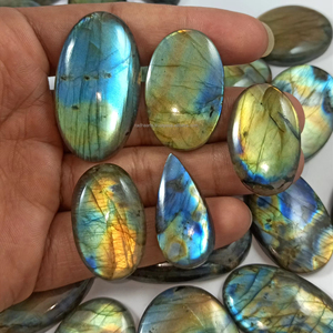 ลาบราโดไรต์ทรงหลังเบี้ย หินธรรมชาติ ขัดเงาด้วยมือ คริสตัลลาบราโดไรต์ทรงหลังเบี้ย ขายส่งจำนวนมาก - Product Image 6