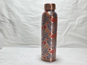 Bouteille d'eau artisanale en cuivre pur avec motif floral imprimé, anti-fuite, bienfaits ayurvédiques, récipient en cuivre pour le yoga et la gym - Product Image 3