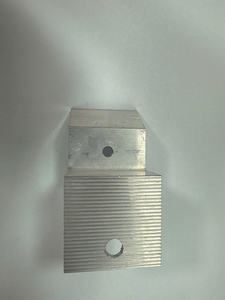 Abrazaderas de Montaje Solar de Aluminio – Abrazaderas de Extremo y de Medio para Soportes de Módulos Fotovoltaicos, Duraderas y Resistentes a la Corrosión - Product Image 4