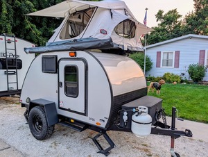 Camping-car Braxton Creek Bushwacker 10SS Teardrop avec tente de toit - Product Image 4
