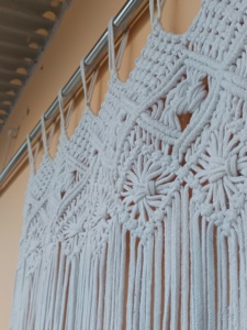 Tapiz de Macramé Bohemio Personalizado, Decoración de Pared de Cuerda de Algodón, Patrón Vertical Rectangular, Tema de Flores para Interiores, Bodas y Cumpleaños - Product Image 6