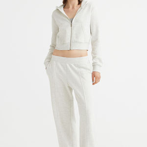 Último diseño en tendencia, sudadera con capucha para mujer con logotipo personalizado OEM, para chicas y mujeres, corte regular, sudadera con capucha tipo pullover. - Product Image 2