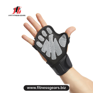 JUST FITNESS GEARS 2026 Gants de sport demi-doigts en cuir PU avec logo personnalisé, antidérapants, avec sangle de poignet réglable pour le cyclisme - Product Image 1
