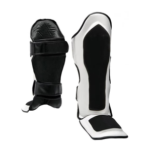 Protège-tibias en cuir professionnels de haute qualité, les plus vendus, à prix abordable, avec design respirant et ajustables - Product Image 2