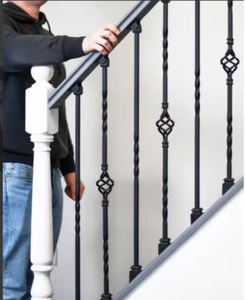 Balustres et meneurs de balustrade décoratifs en fer forgé au design moderne pour la sécurité des escaliers intérieurs et des garde-corps de balcon - Product Image 3