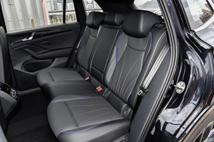 Tiguans L V-W, Sedán/SUV Híbrido Enchufable (PHEV) Chino Automático, Asientos de Cuero, Llantas R19, Cámara Trasera, Auto PHEV Usado - Product Image 4