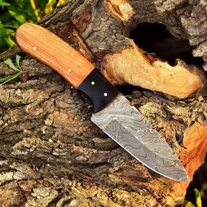 Couteau de chasse et de camping droit à pointe tombante en acier Damas fait main, manche en bois d'olivier, logo laser ODM, haute qualité, garantie 3 ans - Product Image 2