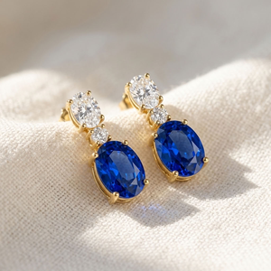 Boucles d'oreilles clous ovales en saphir bleu plaqué or 18 carats certifiées IGI, de luxe, pour mariage ou cadeau de fête - Product Image 4