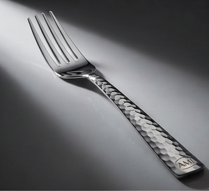 Ensemble de couverts en argent martelé, design luxueux, acier inoxydable poli miroir, pour une cuisine élégante, des mariages et une utilisation en restaurant. - Product Image 2