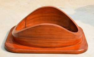 Base de Madera para Exhibición de Casco de Buceo, Soporte para Casco de Buceo de 18 Pulgadas - Product Image 3