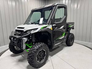 Brand New 2025 Kawasakis Ridge XR Deluxe HVAC ONLY 23 Miles <b>UTV</b> FOR ADULT - Product Image 2