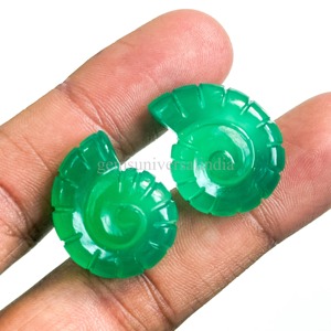 Coquille de conque en onyx vert naturel 25 mm, pierre précieuse sculptée à la main, pierre brute pour la fabrication de bijoux, prix de gros, approvisionnement en vrac - Product Image 1