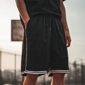 Pantalones Cortos Deportivos de Malla Personalizados para Hombre, Ideales para Correr, Baloncesto y Uso Casual - Product Image 3