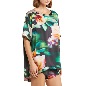 Vêtements de nuit en soie personnalisés imprimés par sublimation, ensemble de pyjama de luxe en 2 pièces pour femmes - Product Image 2