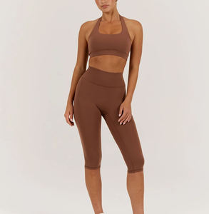 Leggings Capri sans couture à cordon de serrage pour femme, effet froncé aux fesses, pantalon de yoga personnalisé, taille haute élastique, séchage rapide, vente en gros - Product Image 1