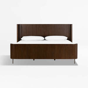 Cama de Madera con Panel Tambour de Estilo Moderno de Mediados de Siglo |   Base de Cama Curva con Patas de Metal - Product Image 1