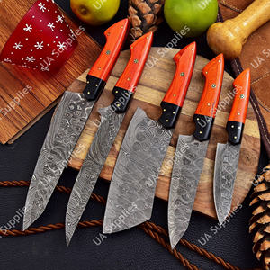 Ensemble de 5 couteaux de chef de cuisine de style japonais, OEM/ODM personnalisé, lames en acier Damas martelé, manche ergonomique en bois, ambidextre, haute qualité - Product Image 2